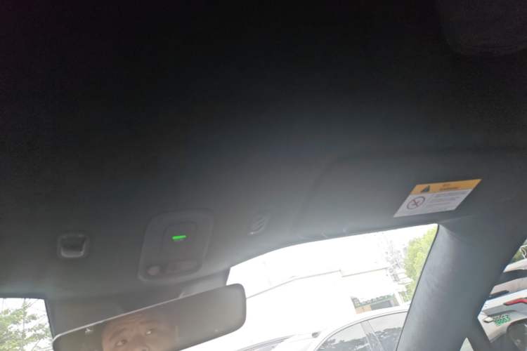 Used Nio EC6 2024 75 kWh Headliner
