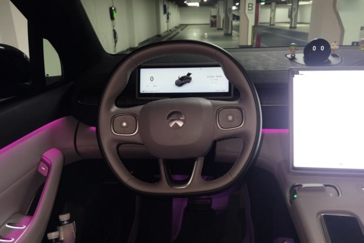 Used Nio EC6 2024 75 kWh Steering Wheel