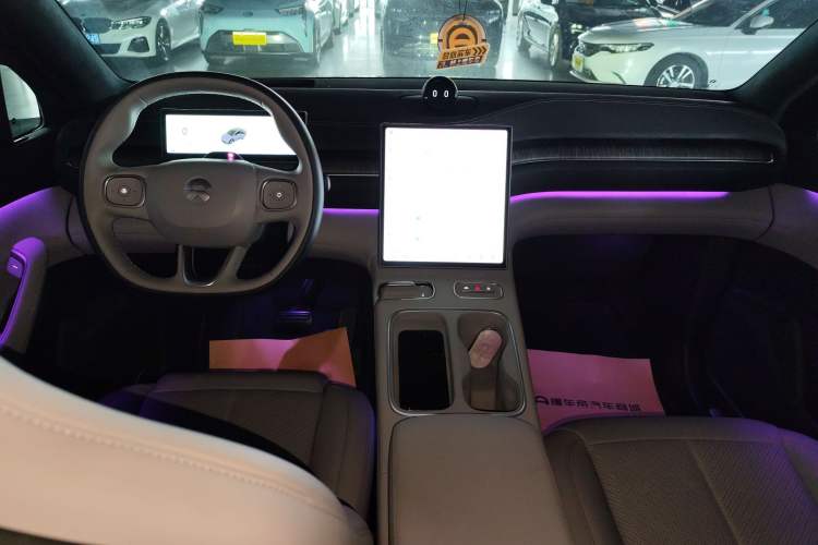 Used Nio EC6 2024 75 kWh Audio And AC Panel