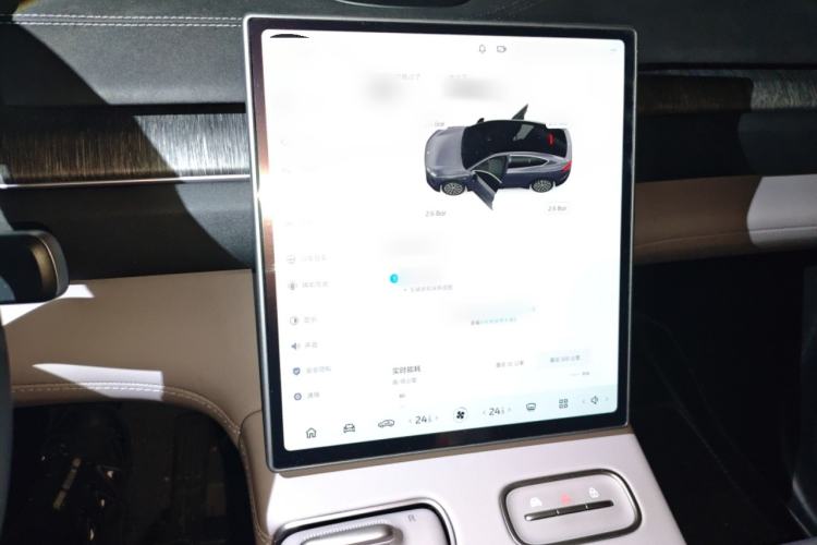 Used Nio EC6 2024 75 kWh Audio And AC Panel