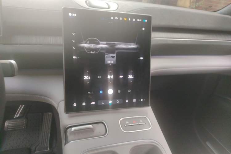 Used Nio EC6 2024 75 kWh Audio And AC Panel