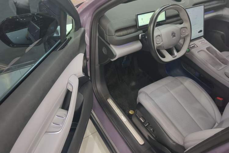 Used Nio EC6 2024 75 kWh Driver Seat