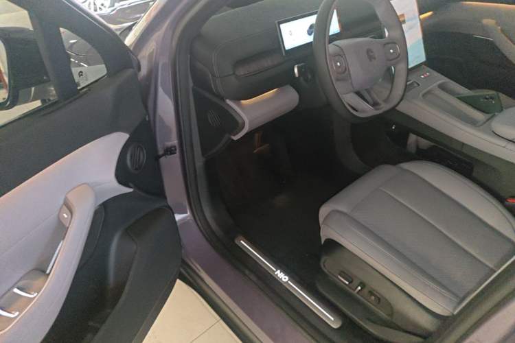 Used Nio EC6 2024 75 kWh Driver Seat