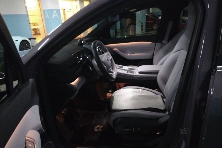 Used Nio EC6 2024 100 kWh Driver Seat