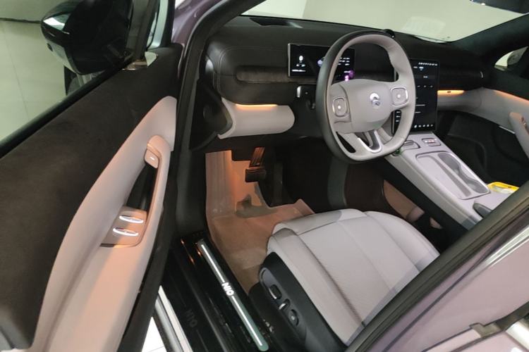 Used Nio EC6 2024 75 kWh Driver Seat