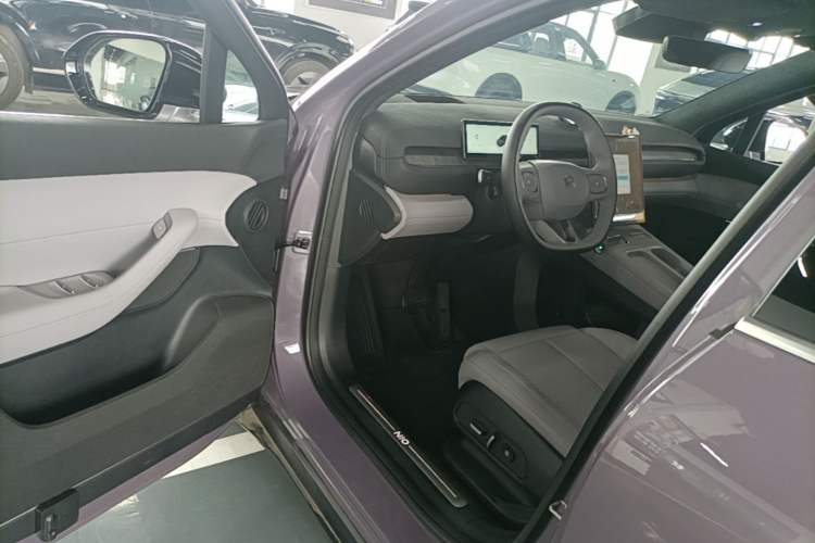 Used Nio EC6 2024 75 kWh Driver Seat