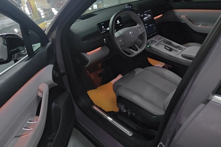 Used Nio EC6 2024 75 kWh Driver Seat