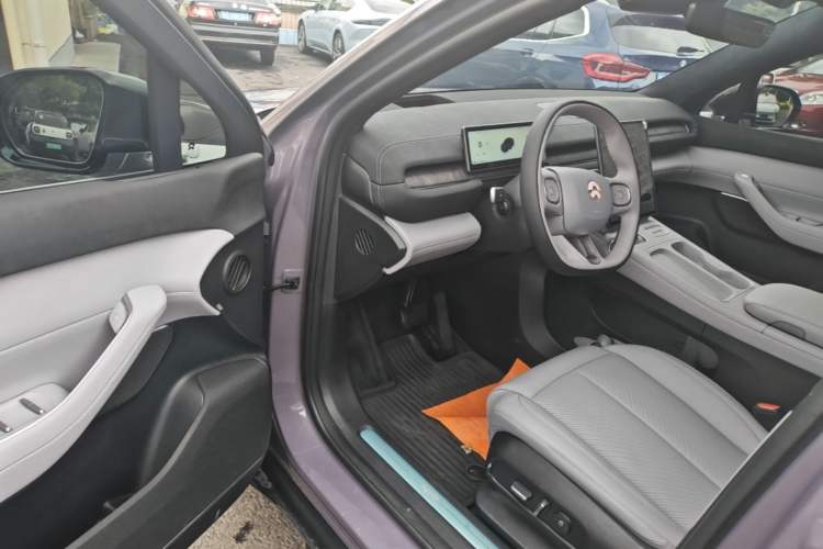Used Nio EC6 2024 75 kWh Driver Seat