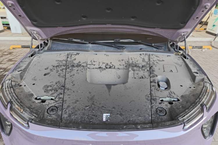 Used Nio EC6 2024 75 kWh Engine Bay