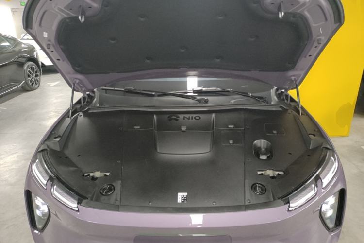Used Nio EC6 2024 75 kWh Engine Bay