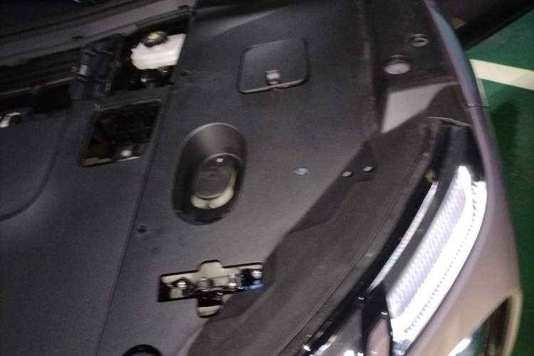 Used Nio EC6 2024 100 kWh Engine Bay Left
