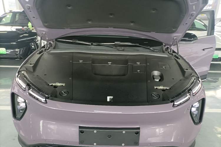 Used Nio EC6 2024 75 kWh Engine Bay