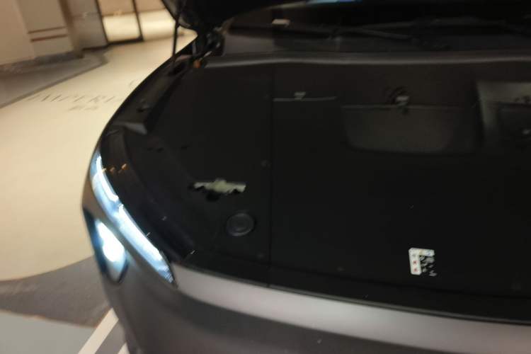 Used Nio EC6 2024 75 kWh Engine Bay Right