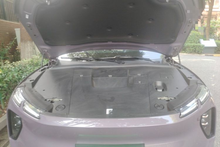 Used Nio EC6 2024 75 kWh Engine Bay