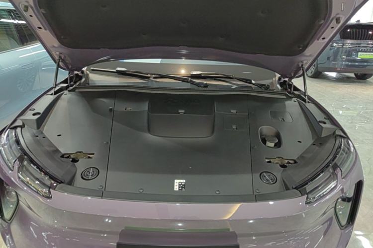 Used Nio EC6 2024 75 kWh Engine Bay