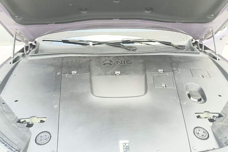 Used Nio EC6 2024 75 kWh Engine Bay