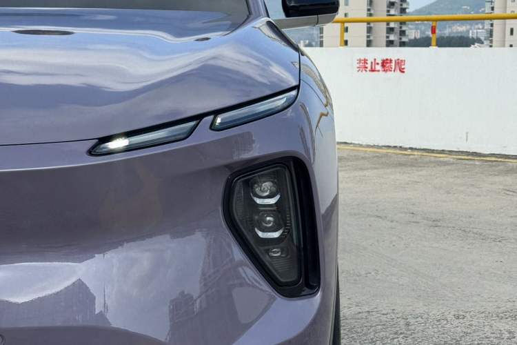 Used Nio EC6 2024 75 kWh Exterior 3