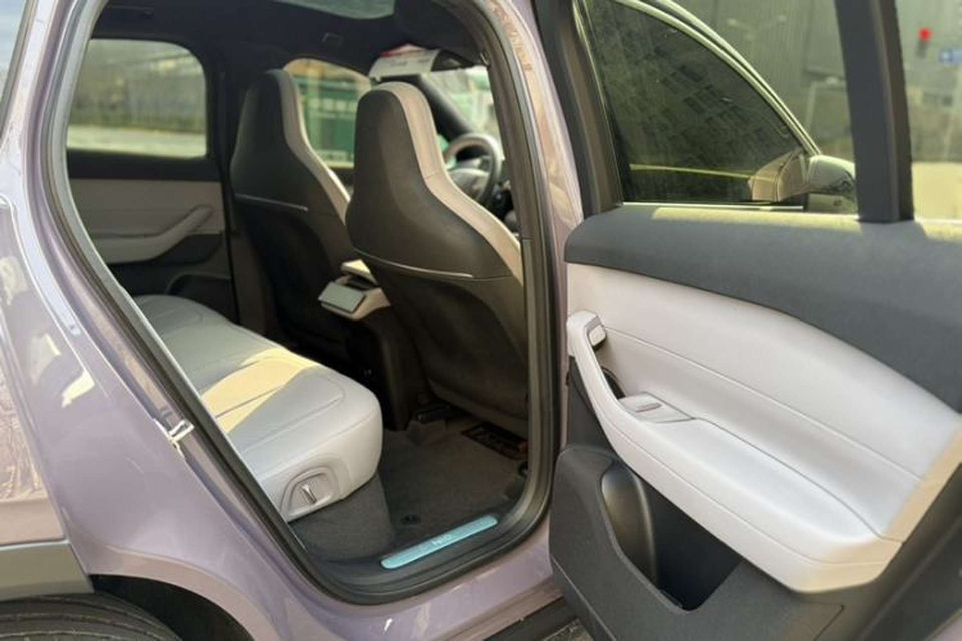 Used Nio EC6 2024 75 kWh Exterior 3
