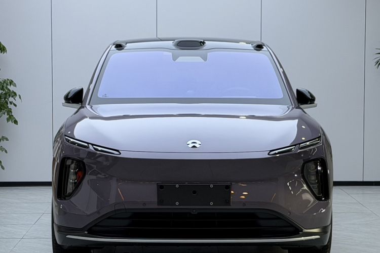 Used Nio EC6 2024 75 kWh Exterior 3