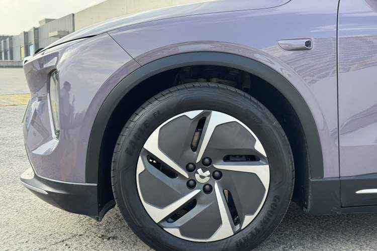 Used Nio EC6 2024 75 kWh Exterior 4