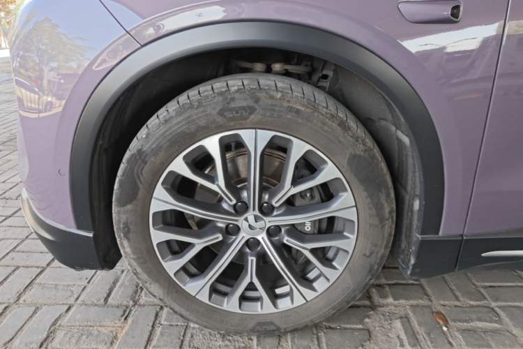 Used Nio EC6 2024 75 kWh Exterior 4