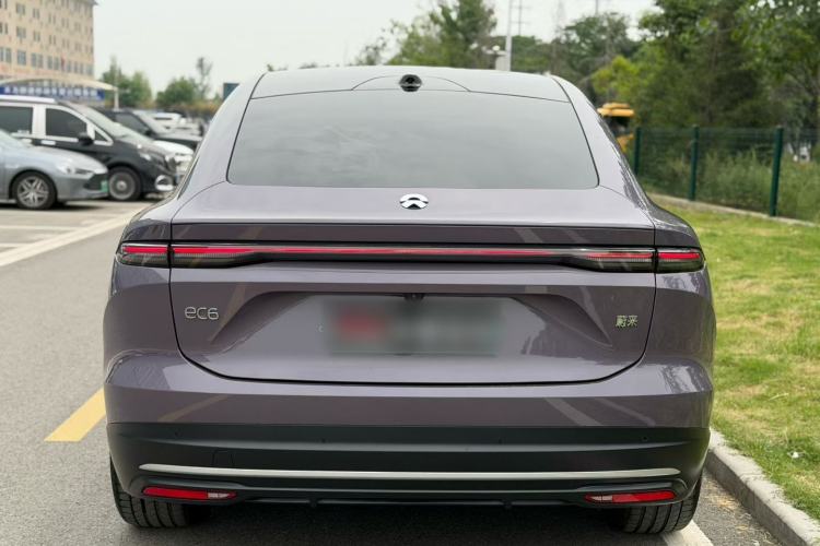 Used Nio EC6 2024 75 kWh Exterior 4