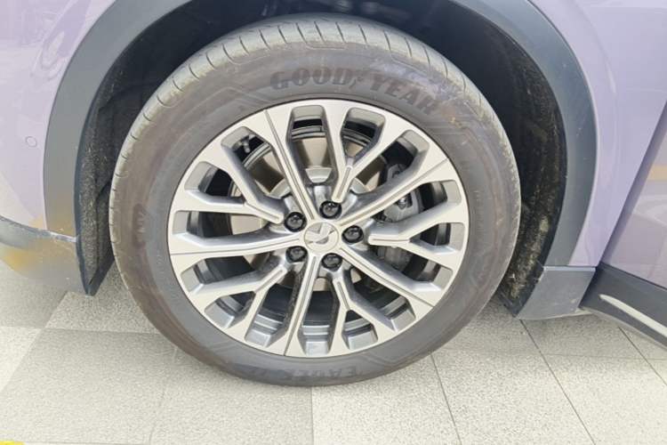 Used Nio EC6 2024 75 kWh Exterior 4