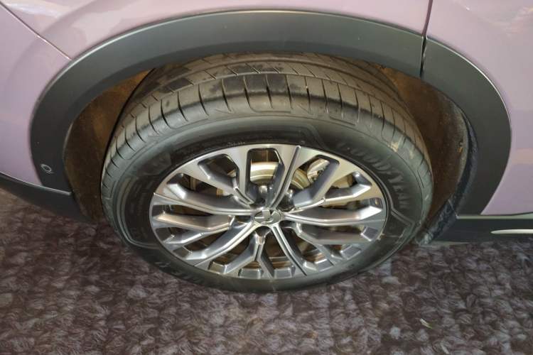 Used Nio EC6 2024 75 kWh Exterior 5