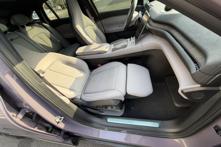 Used Nio EC6 2024 75 kWh Exterior 7