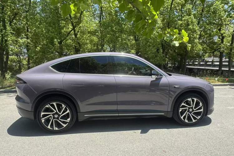 Used Nio EC6 2024 75 kWh Exterior 7