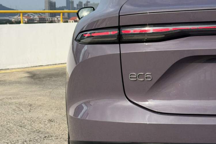 Used Nio EC6 2024 75 kWh Exterior 8