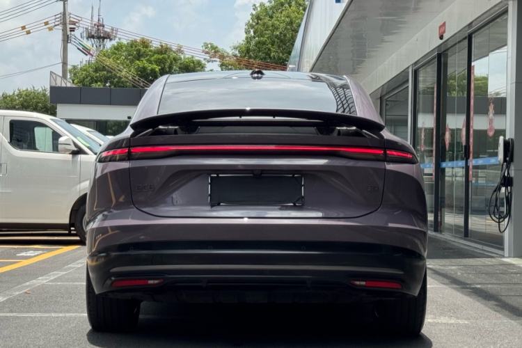 Used Nio EC6 2024 75 kWh Exterior 8