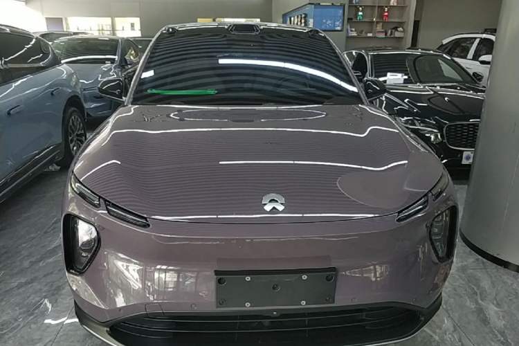 Used Nio EC6 2024 75 kWh Front