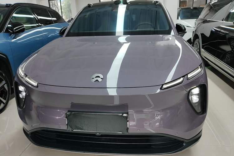 Used Nio EC6 2024 75 kWh Front