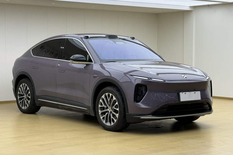 Used Nio EC6 2024 75 kWh Front Right 45 Deg