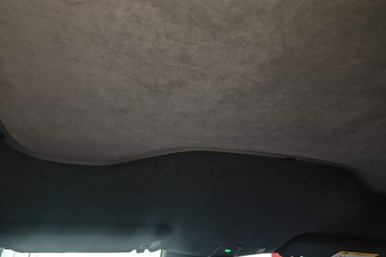 Used Nio EC6 2024 75 kWh Headliner