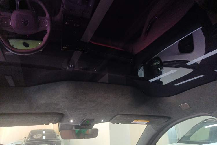 Used Nio EC6 2024 75 kWh Headliner