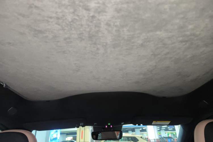 Used Nio EC6 2024 75 kWh Headliner