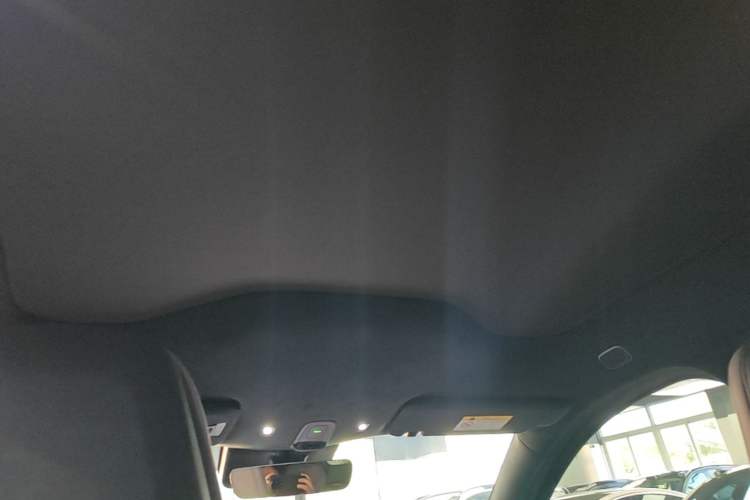 Used Nio EC6 2024 75 kWh Headliner