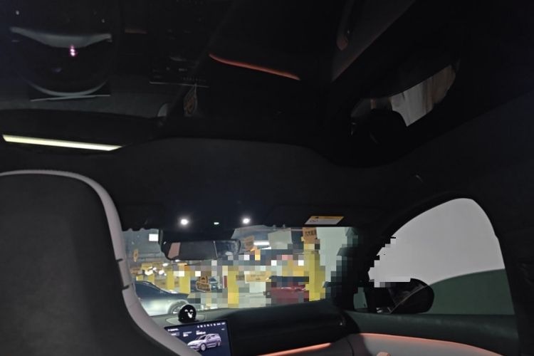 Used Nio EC6 2024 75 kWh Headliner