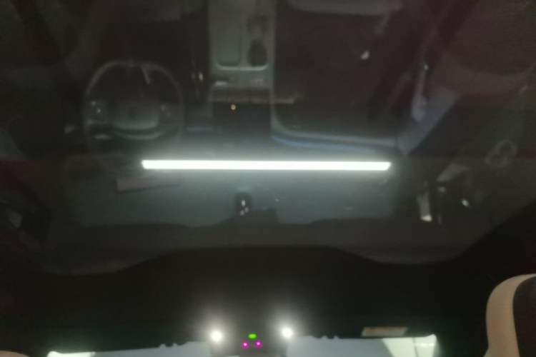 Used Nio EC6 2024 75 kWh Headliner