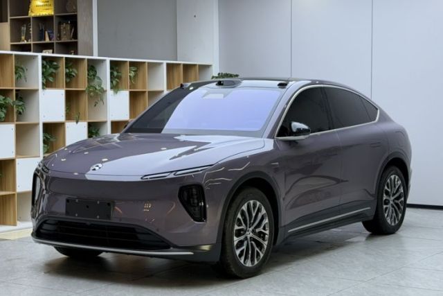 Used Nio EC6 2024 75 kWh
