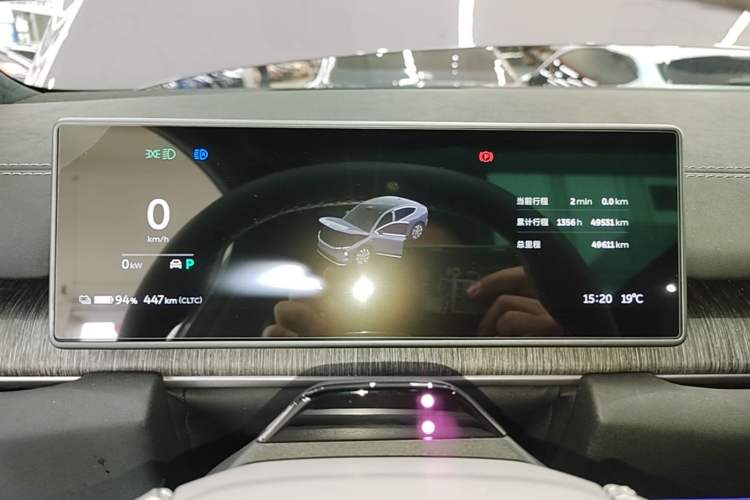 Used Nio EC6 2024 75 kWh Instrument Cluster