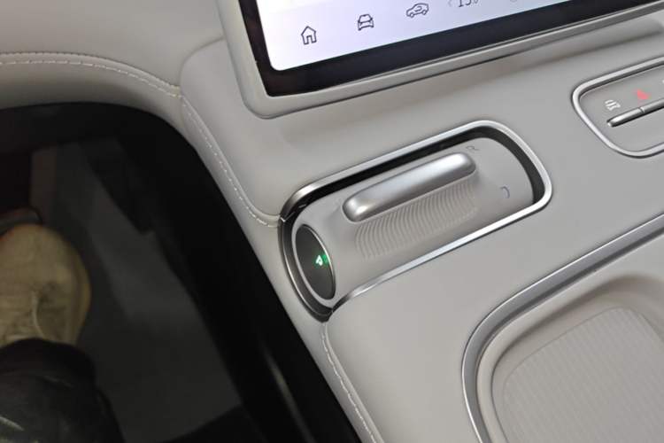 Used Nio EC6 2024 75 kWh Interior 1
