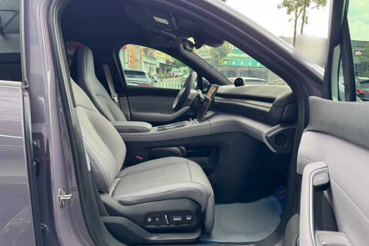 Used Nio EC6 2024 75 kWh Interior 1