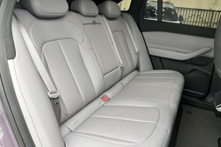 Used Nio EC6 2024 75 kWh Interior 1