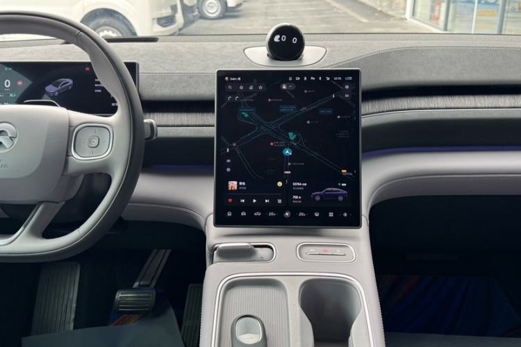 Used Nio EC6 2024 75 kWh Interior 10