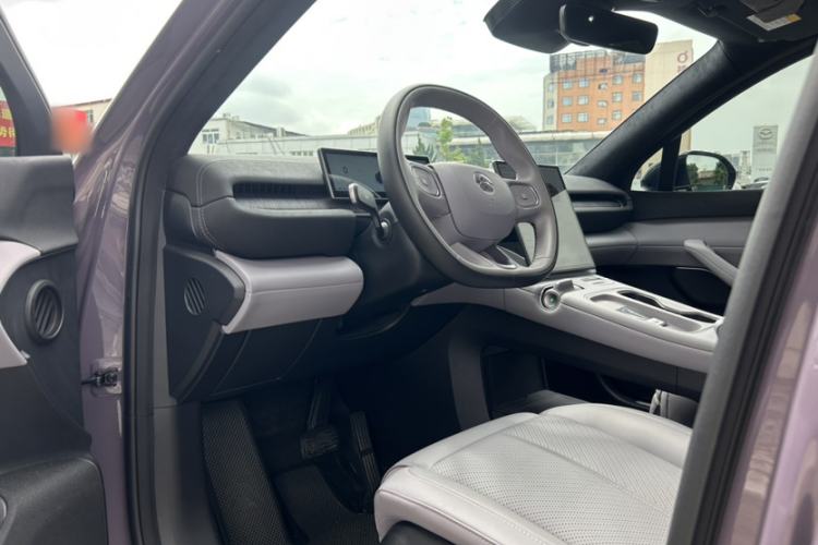 Used Nio EC6 2024 75 kWh Interior 10