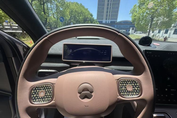 Used Nio EC6 2024 75 kWh Interior 10