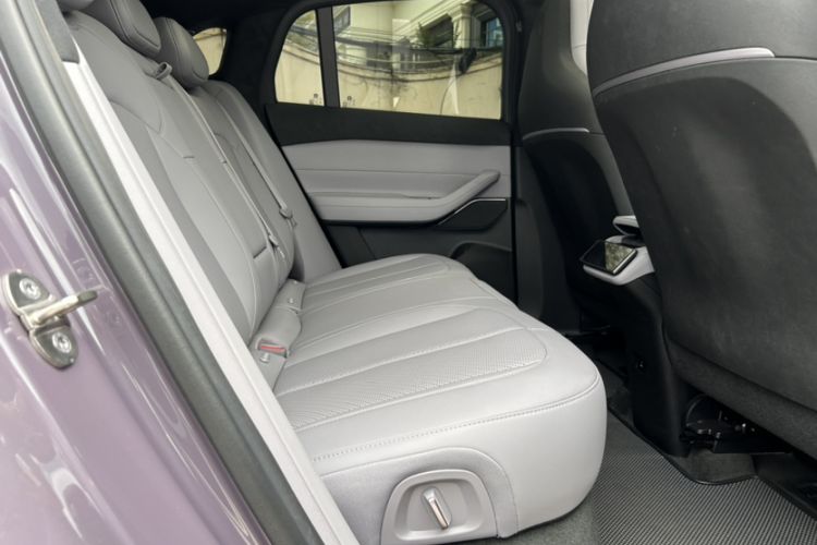 Used Nio EC6 2024 75 kWh Interior 12